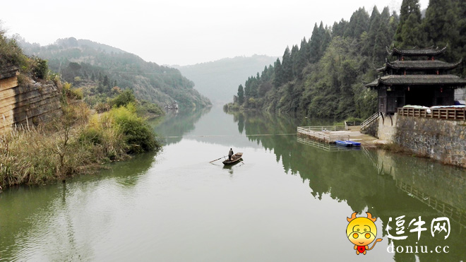 龙洞湖
