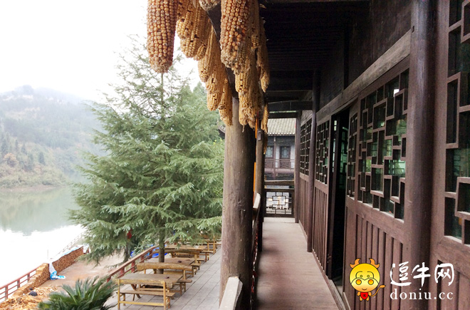 龙洞湖